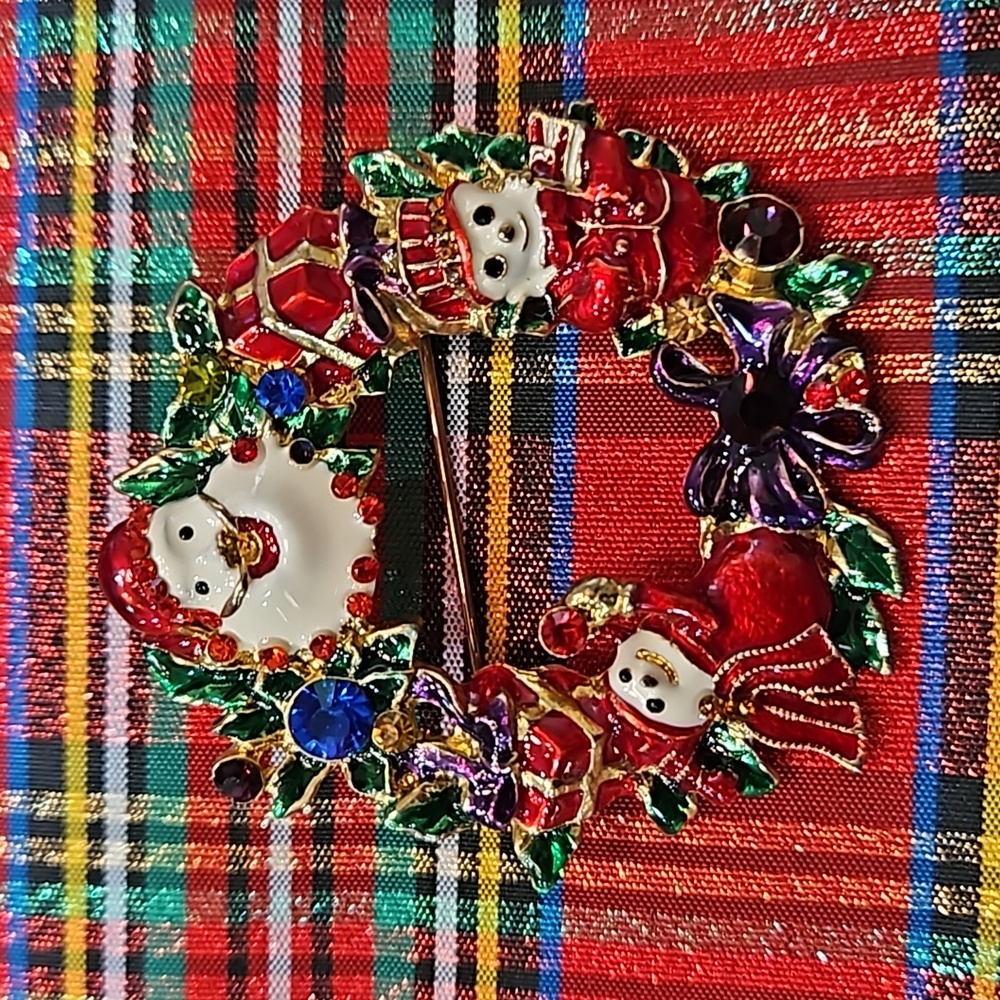 Snow Woman Nutcracker Partridge Wreath Christmas Brooch Pin‎